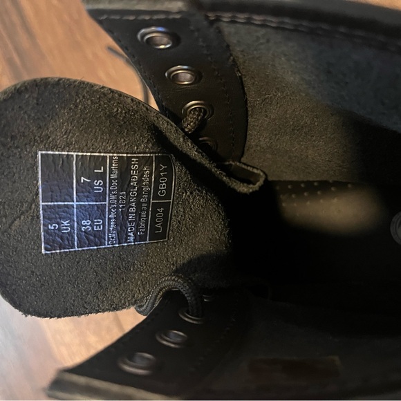 DOC MARTIN BOOTS - Picture 6 of 6